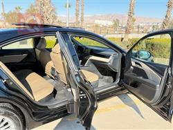 تۆیۆتا کامری